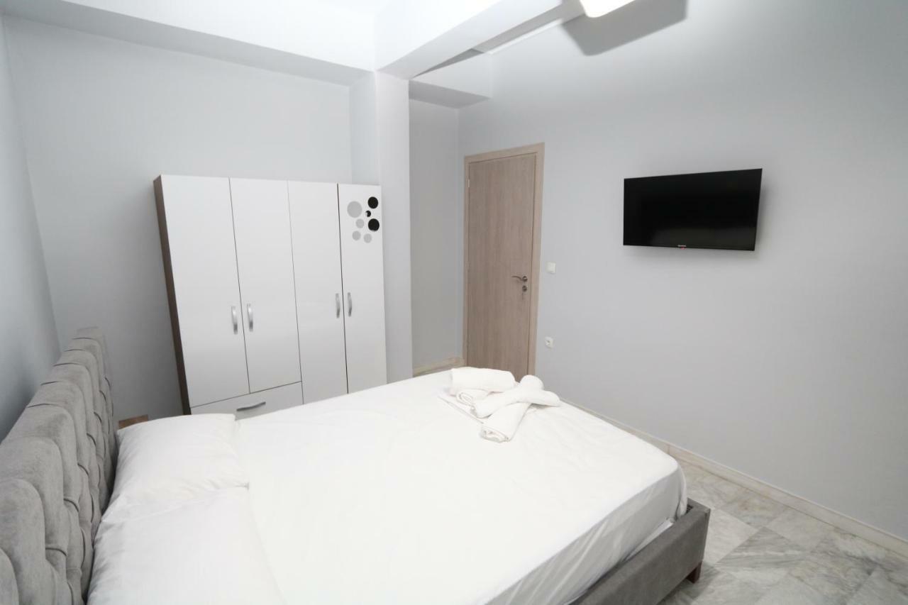 Molly Apartment